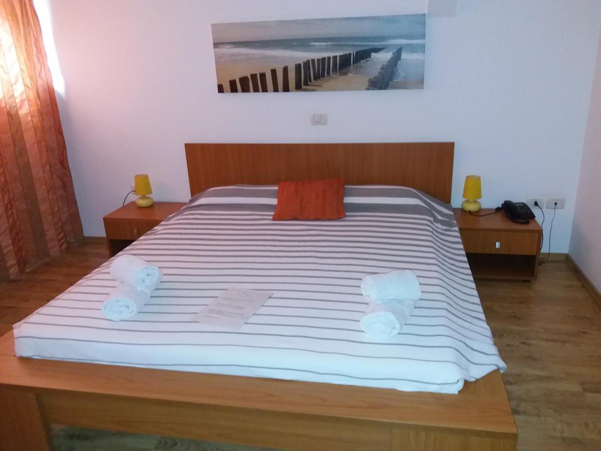 Hotel Vila Veneto Τιμισοάρα Εξωτερικό φωτογραφία