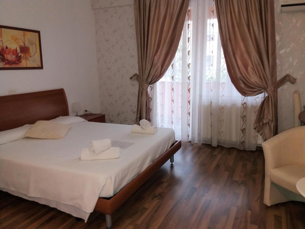 Hotel Vila Veneto Τιμισοάρα Εξωτερικό φωτογραφία