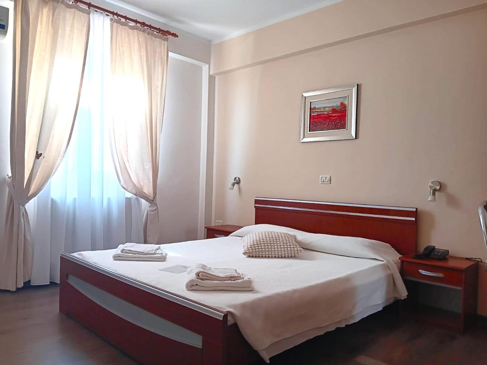 Hotel Vila Veneto Τιμισοάρα Εξωτερικό φωτογραφία