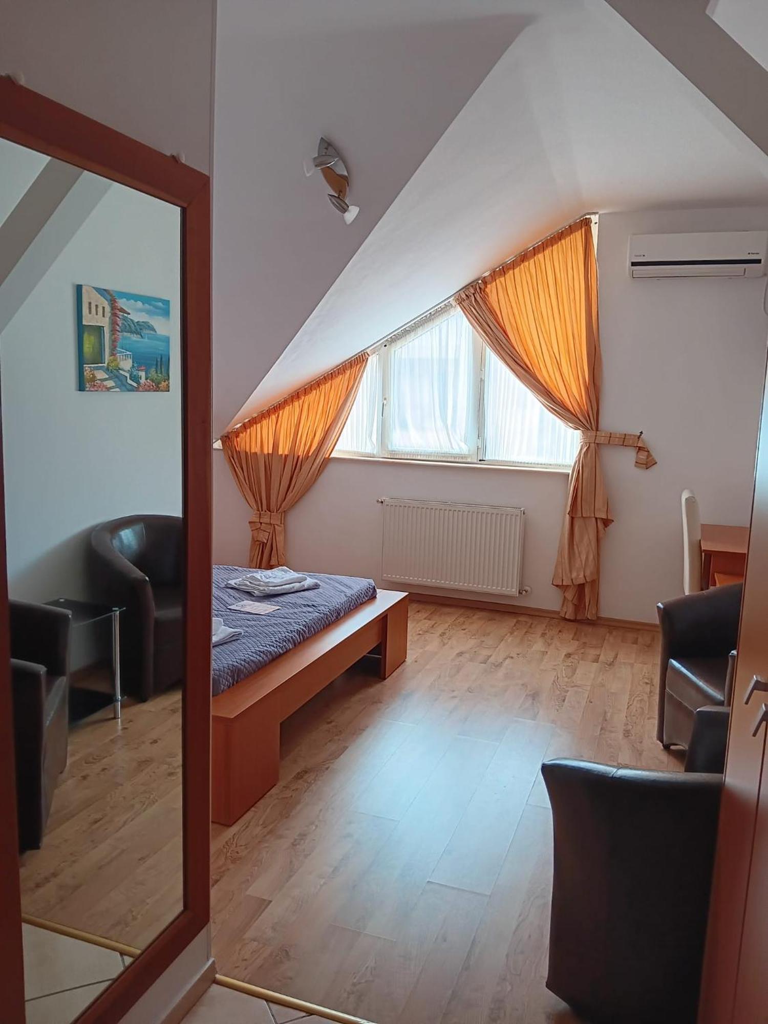 Hotel Vila Veneto Τιμισοάρα Εξωτερικό φωτογραφία