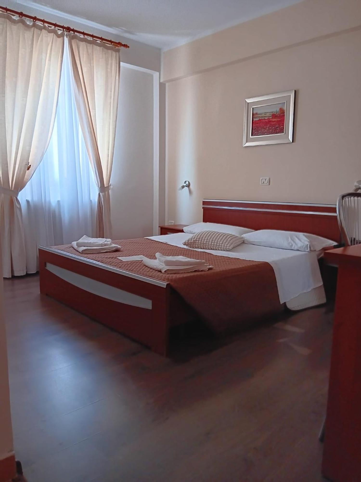 Hotel Vila Veneto Τιμισοάρα Εξωτερικό φωτογραφία