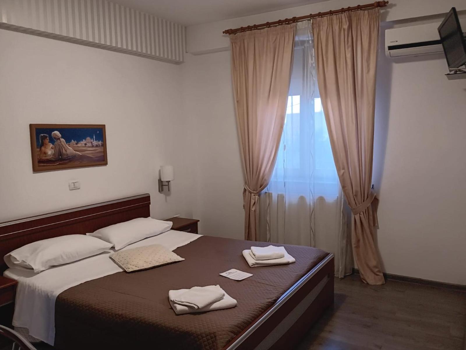 Hotel Vila Veneto Τιμισοάρα Εξωτερικό φωτογραφία